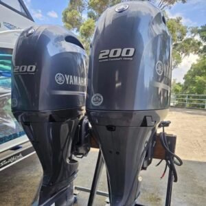 twin-yamaha-f200hp-4-stroke-2021-electric-controls